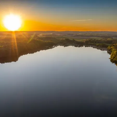 Wichrowe Wzgorze Chill House Jablonowo 펜션 *